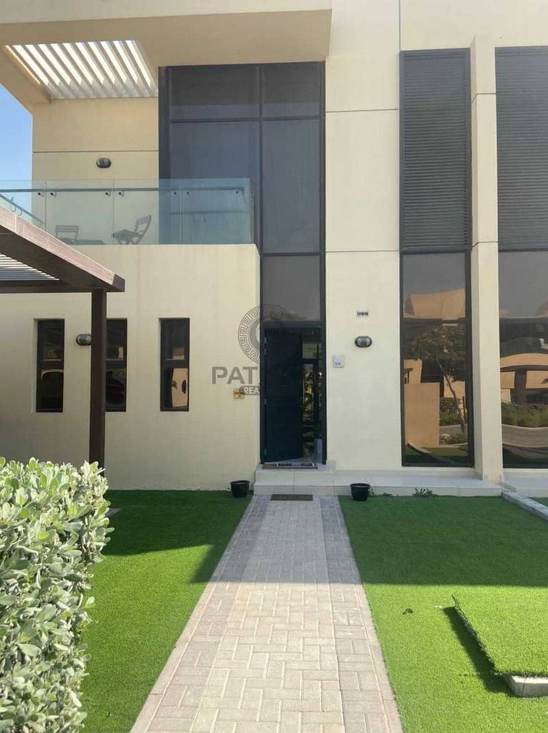 Three beds+ Maids| Thm type | Topanga Three beds+ Maids| Thm type | Topanga