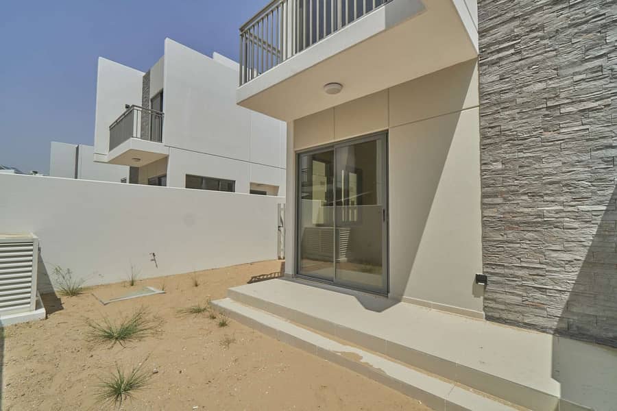 2 Luxurious and Spacious Family Home