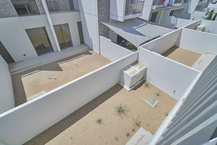 15 Luxurious and Spacious Family Home