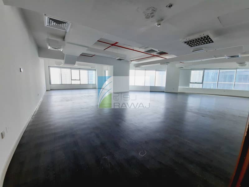 6 HUGE FITTED OFFICE FOR RENT | CLOSE TO METRO STATION