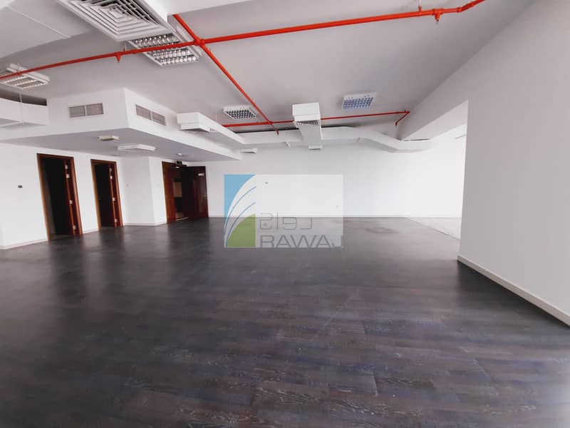 14 HUGE FITTED OFFICE FOR RENT | CLOSE TO METRO STATION