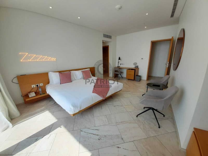 18 Amazing 4 Bedroom Penthouse | |Best Quality | Private Pool | With Huge Terrace