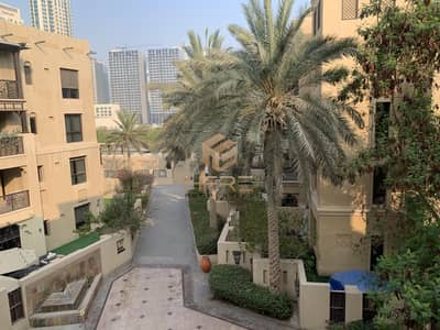 SPACIOUS LAY OUT |HUGE BALCONY| VACANT
