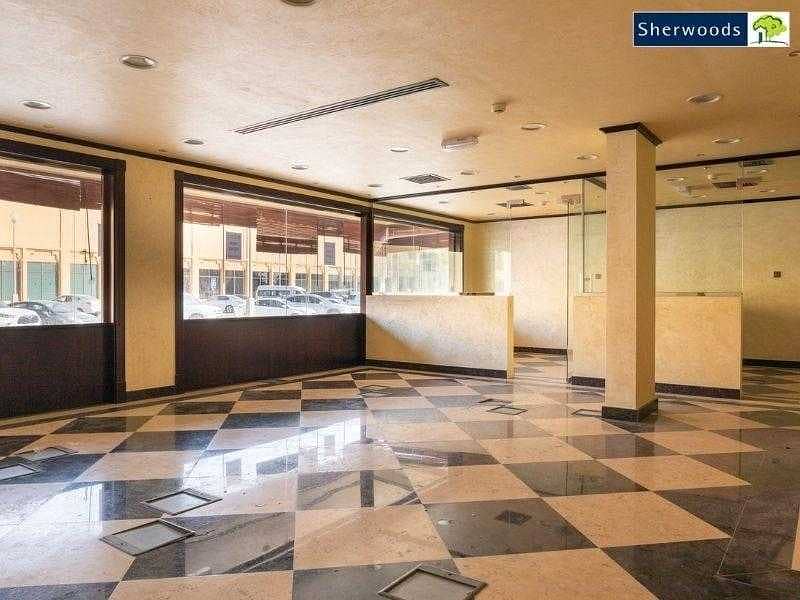 6 Commercial Unit Fab Central Location Ground Floor