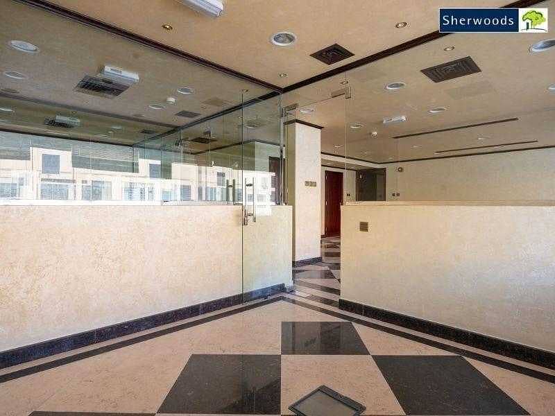 9 Commercial Unit Fab Central Location Ground Floor