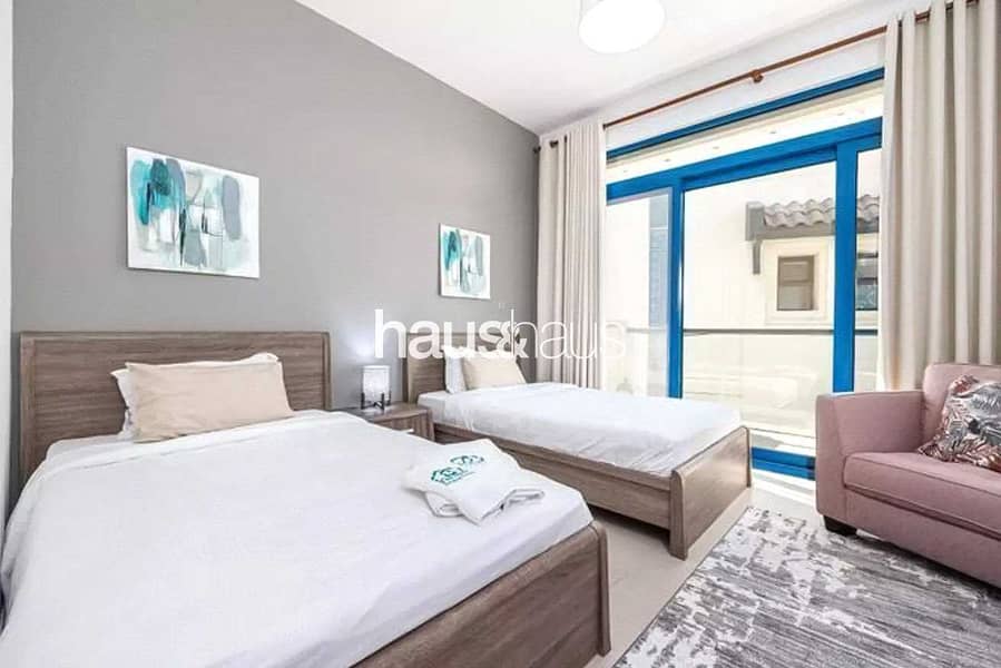 13 4 Bed Villa| Corner unit| Vacant| Fully furnished
