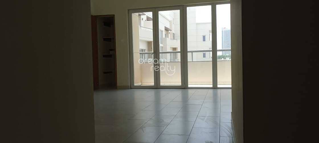 4 POOL VIEW/ HIGH QUALITY /SPACIOUS 1 BHK FOR RENT @40K ONE CHEQUE