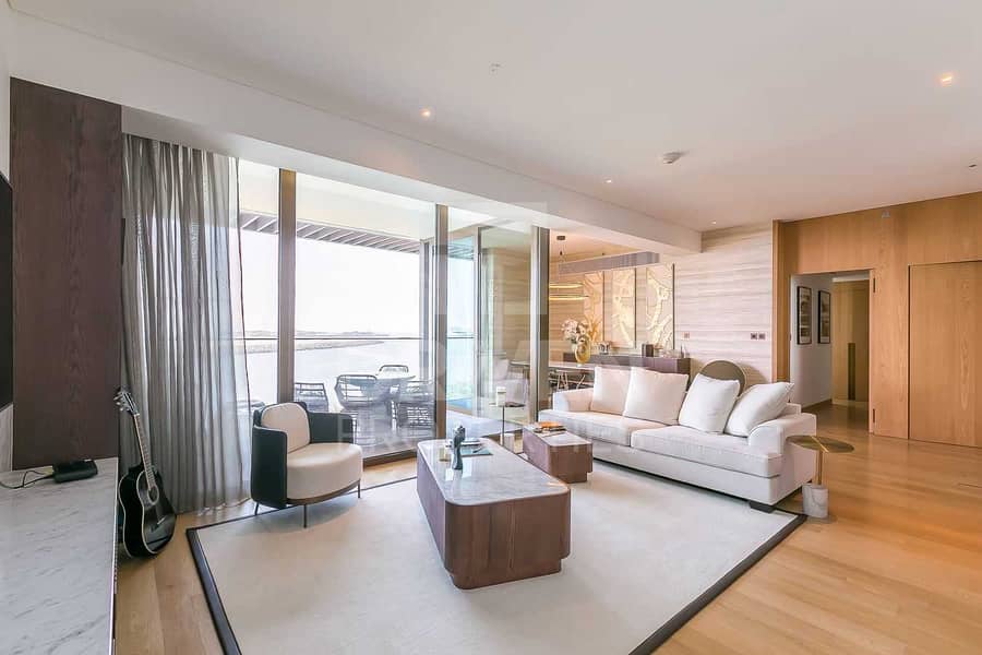 4 Sea View Apartment | Elegant & Furnished