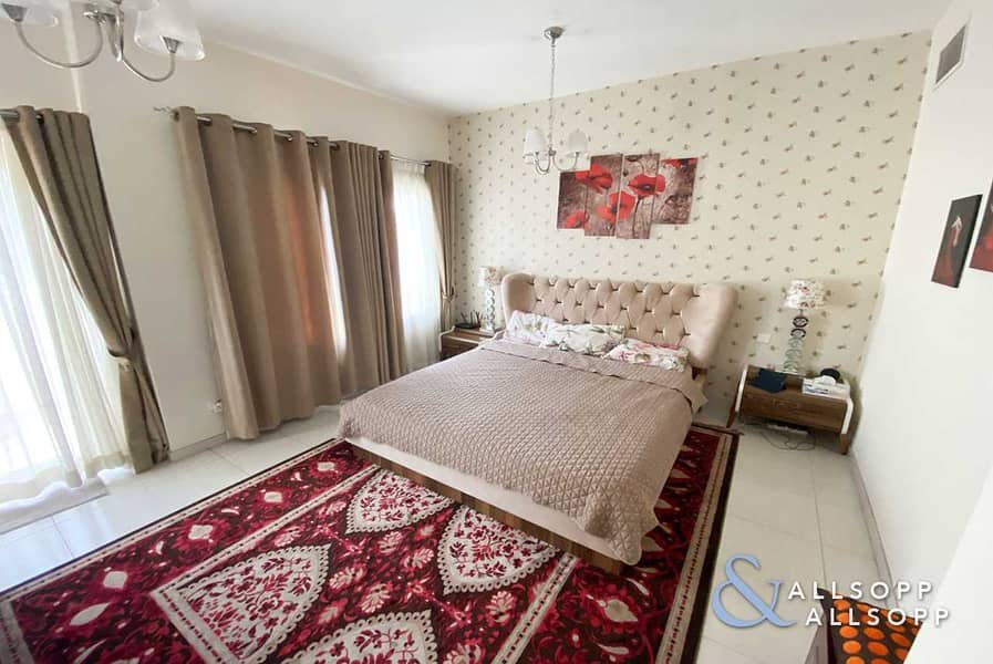 7 Upgraded | Vacant On Transfer | 2 Bedrooms