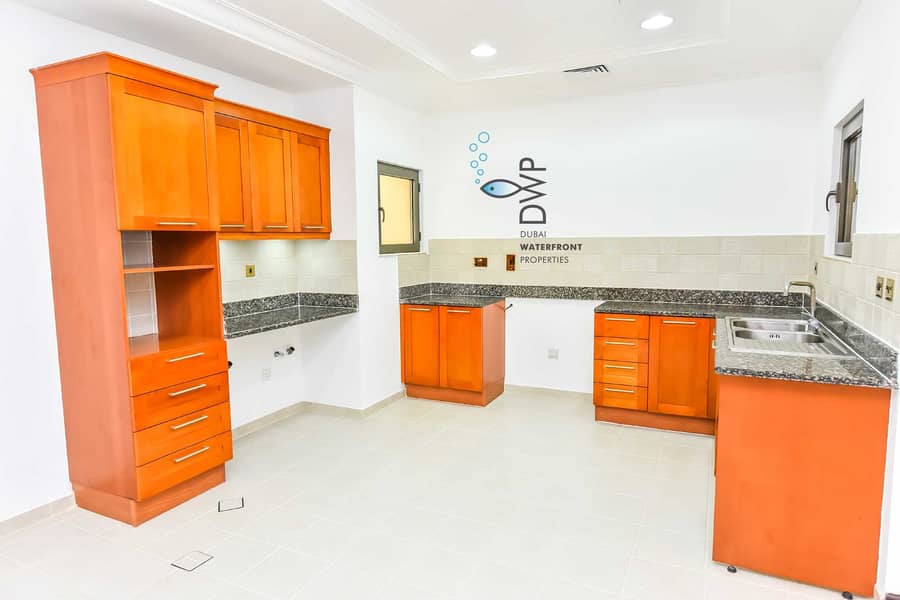 9 Exclusive Palm Jumeirah Canal Cove F36 | 3BR Villa + Study + Maids Room | Full 5* Maintenance Package inclusive of rent