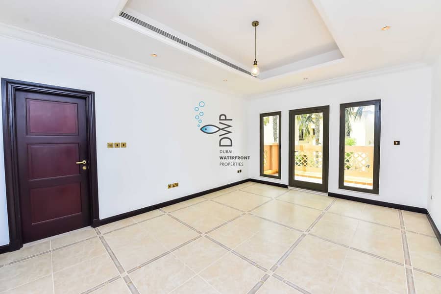 12 Exclusive Palm Jumeirah Canal Cove F36 | 3BR Villa + Study + Maids Room | Full 5* Maintenance Package inclusive of rent