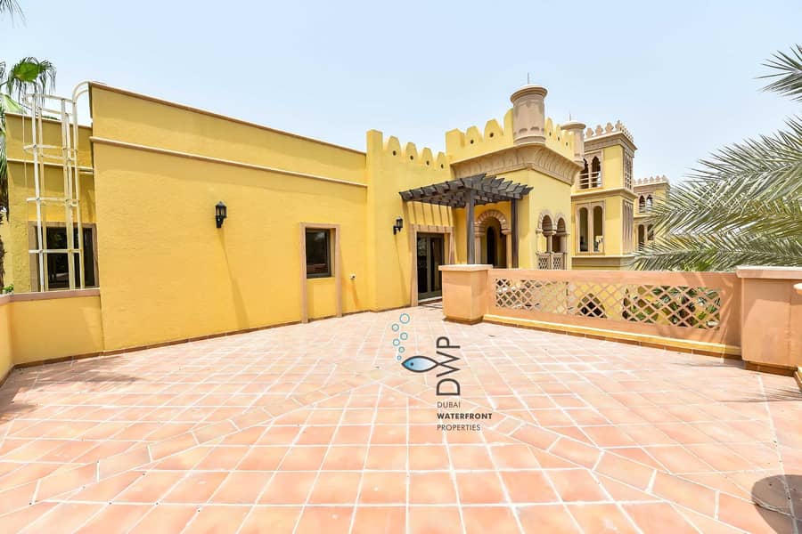 22 Exclusive Palm Jumeirah Canal Cove F36 | 3BR Villa + Study + Maids Room | Full 5* Maintenance Package inclusive of rent