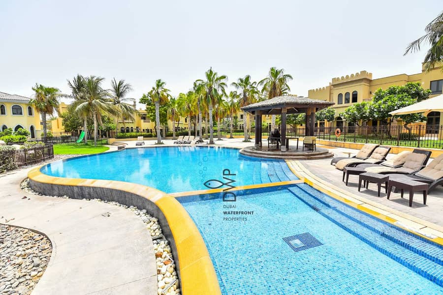 25 Exclusive Palm Jumeirah Canal Cove F36 | 3BR Villa + Study + Maids Room | Full 5* Maintenance Package inclusive of rent