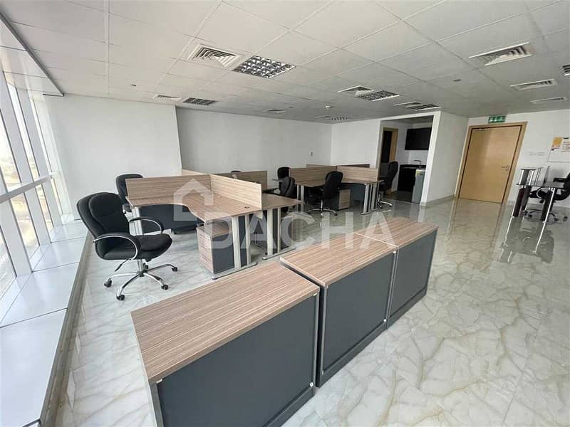 5 Bright Office / Fully Furnished / Open Layout