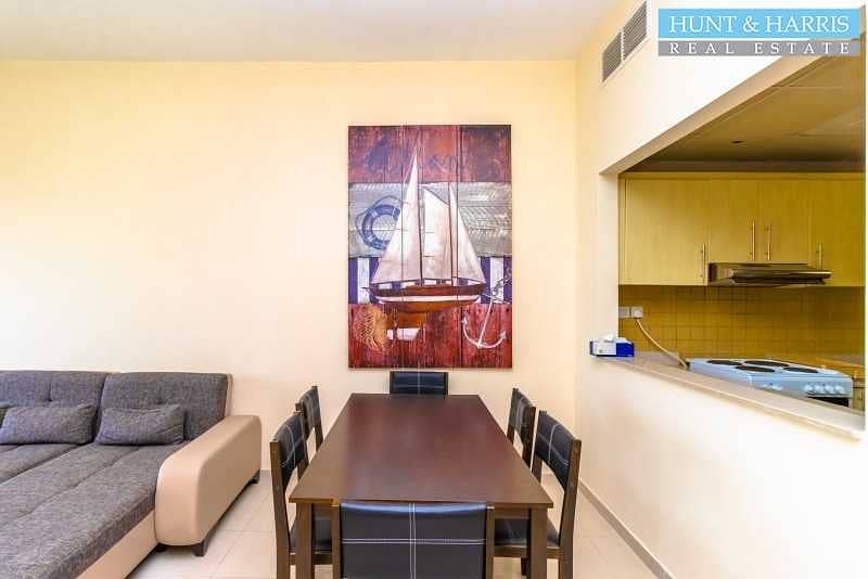 4 Live by the Sea - Fully Furnished Spacious One Bedroom