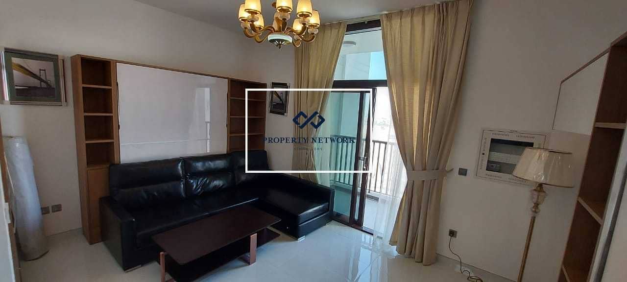 8 READY TO MOVE IN  FULLY FURNISHED NEAR METRO