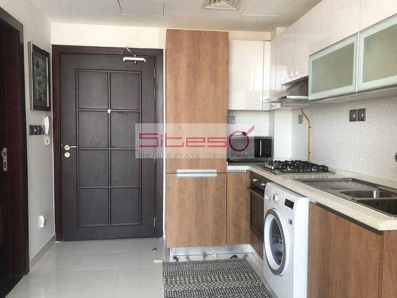 2 Luxurious Furnished Studio / closed toDiscovery Metro