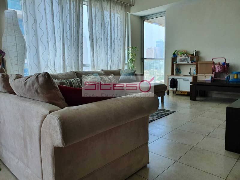 4 Bright and Spacious/ Chiller Free / 2 Bedroom apartment