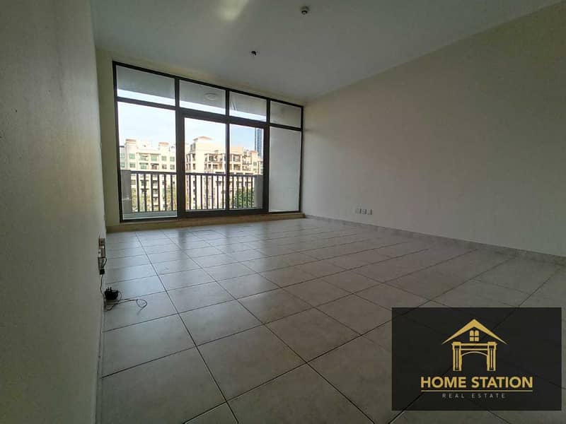 5 CHILLER FREE | FULL LAKE VIEW | BRIGHT | SPACIOUS BALCONY