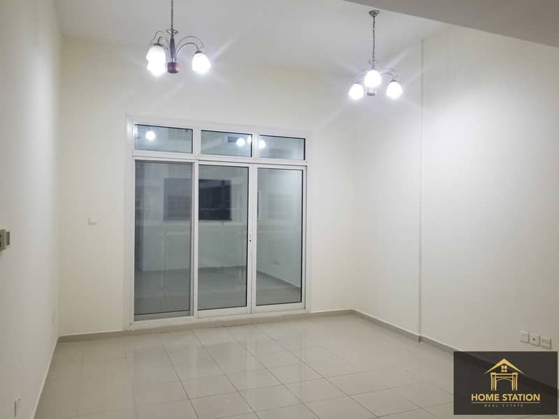 7 Most affordable offer spacious 1 bedroom at a prime location for rent in silicon oasis 29999/4 chq