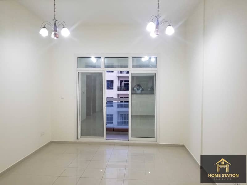 4 Most affordable offer spacious 1 bedroom at a prime location for rent in silicon oasis 29999/4 chq