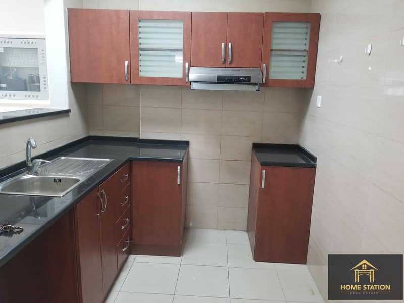 9 Most affordable offer spacious 1 bedroom at a prime location for rent in silicon oasis 29999/4 chq