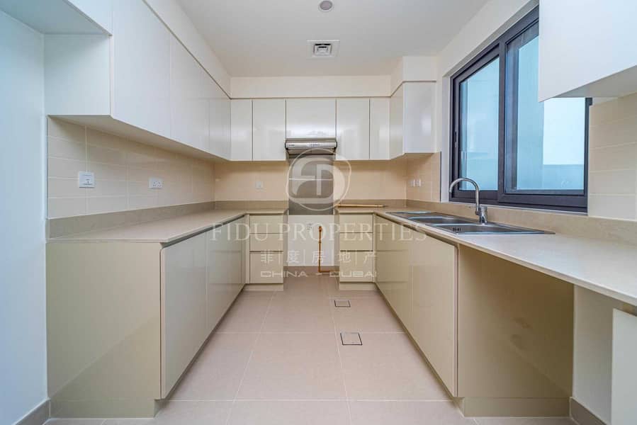 13 Landscaped Unit | Move in Feb | Agent on Site