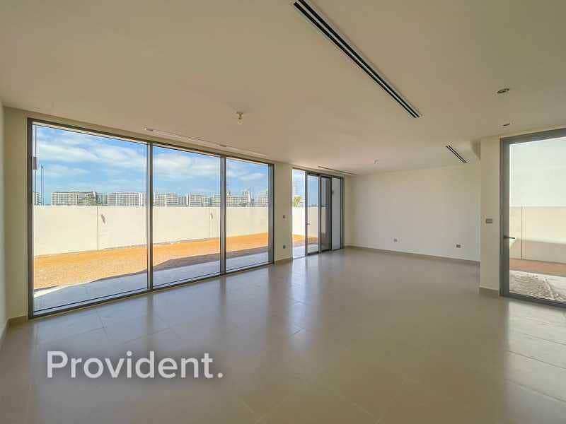 Exceptional Family Home | Huge Unit | E3 Type Exceptional Family Home | Huge Unit | E3 Type