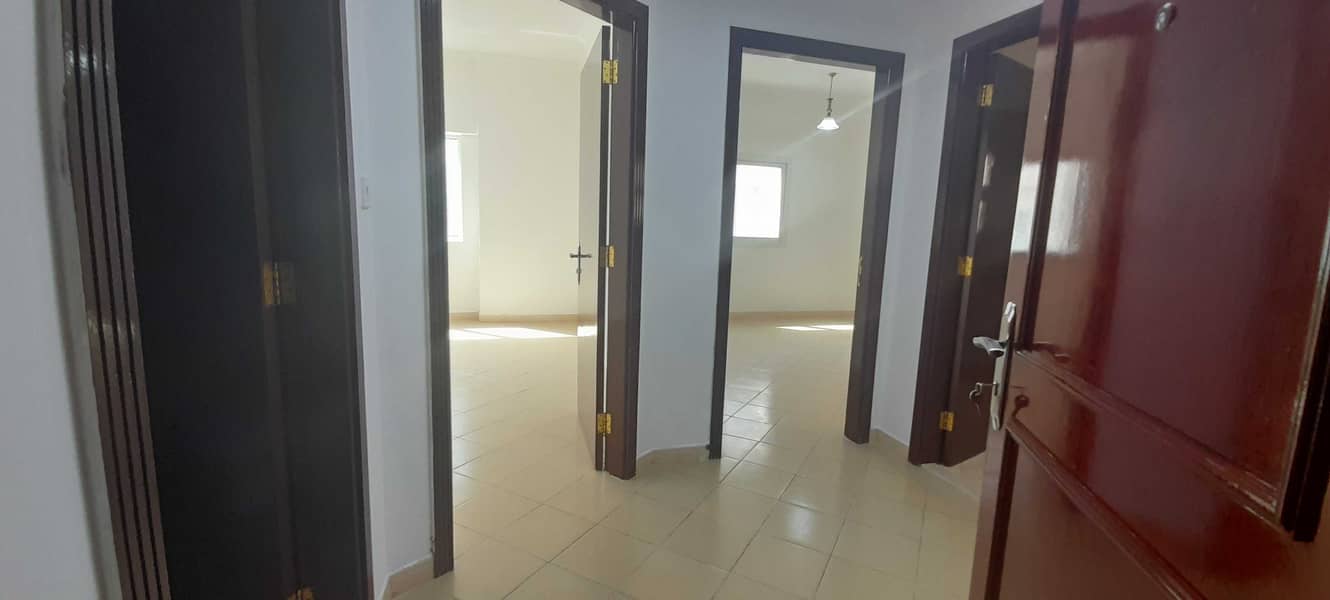 BIG SIZE 1BHK JUST IN 19k 4TO6CHEQUE PAYMENT  AL  QULAYAA AREA  .