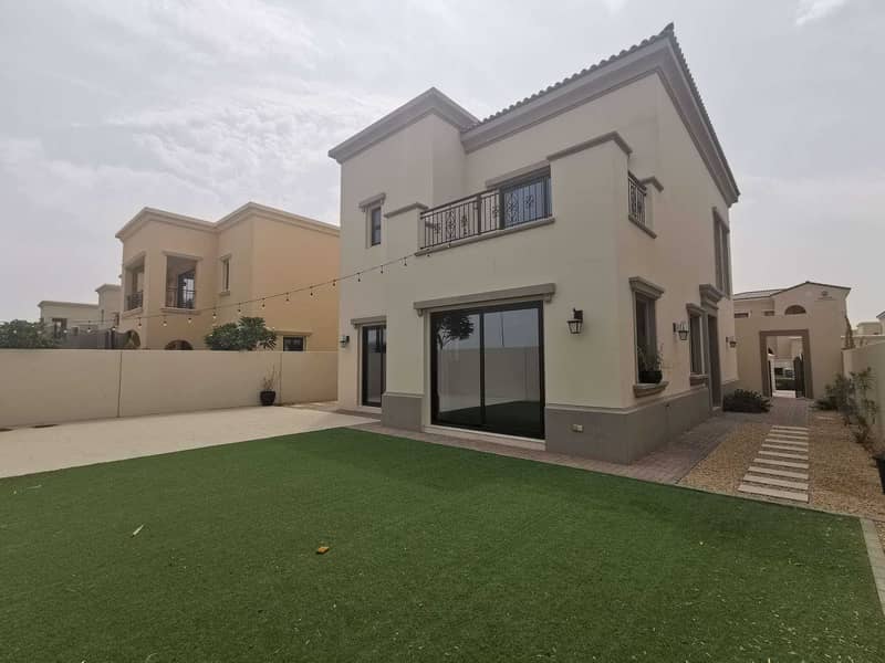 Fantastic Home in Lila with a Large Plot