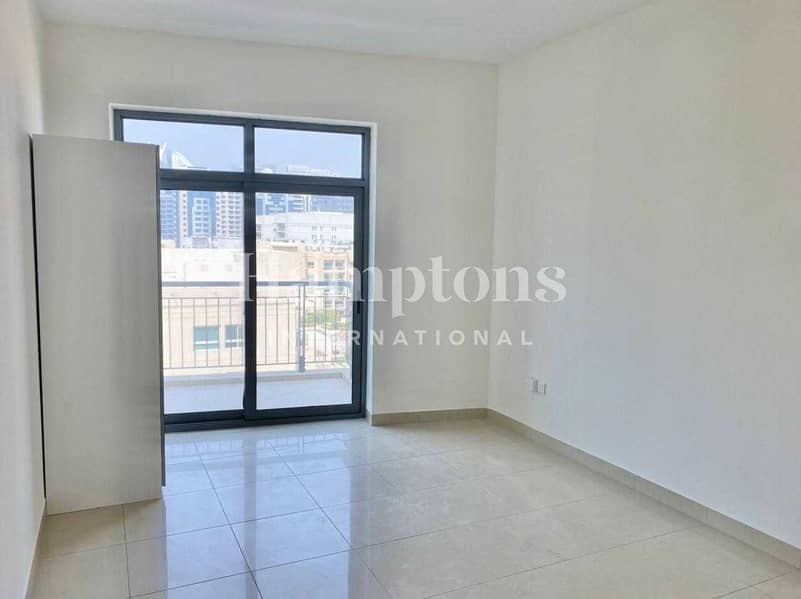 5 Well maintained & upgraded 1 Bedroom Apt