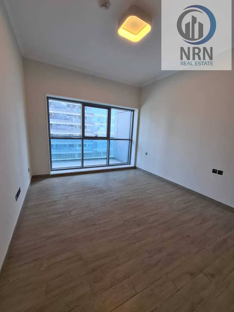 6 1 Month Free| Brand New | Very Close To Metro