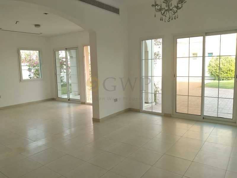 4 The Jungle Villa | Quite and Peaceful | Privacy with Tall Trees |