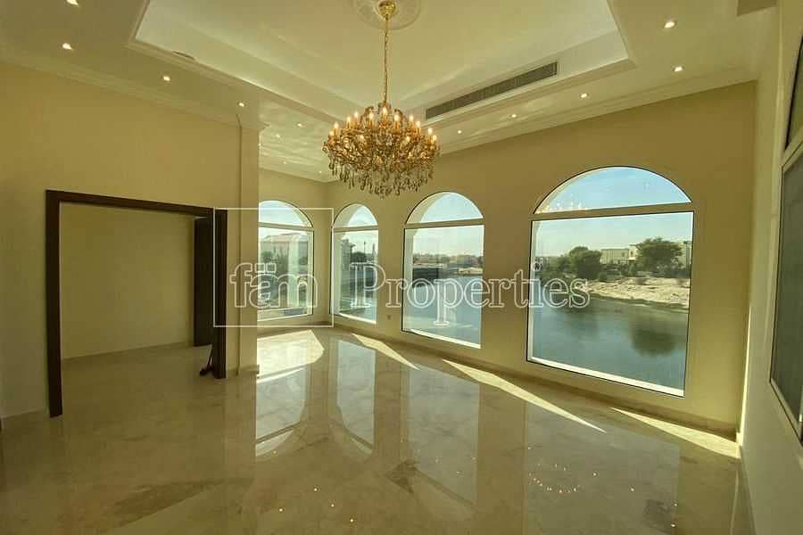 7 Luxurious 5 BR Villa | Upgraded | Lake VIew