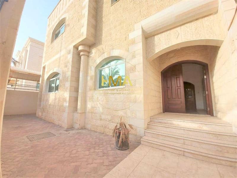 Very Spacious villa in Al Bateen