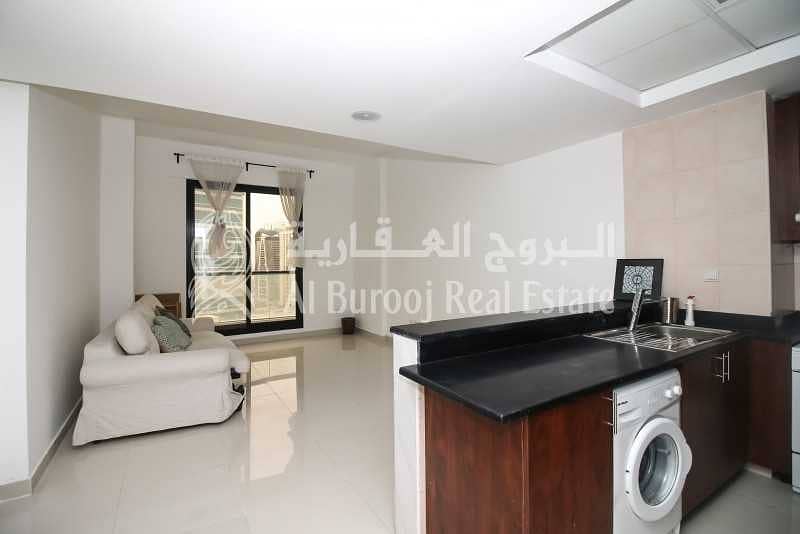 6 Nice Layout|1 Bedroom| Chiller Free| Close to Tram