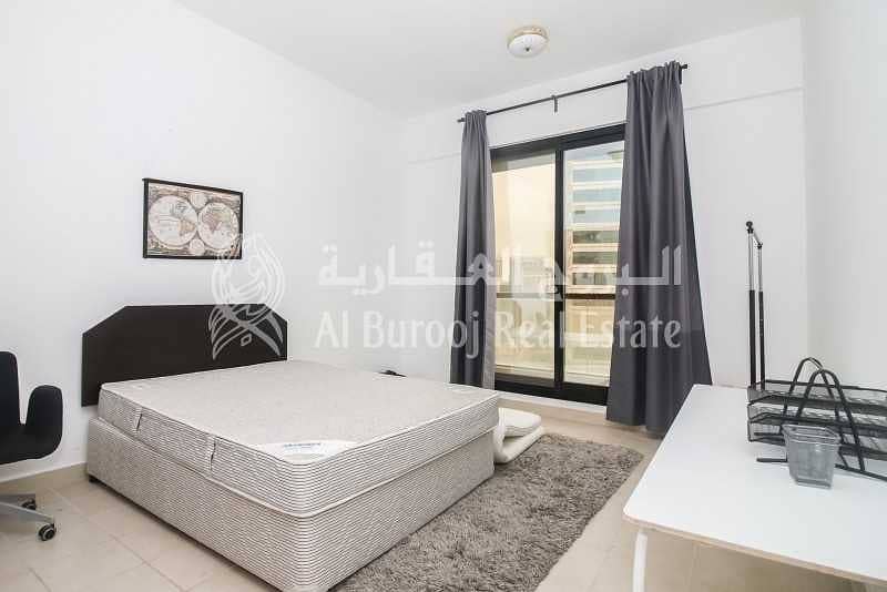 9 Nice Layout|1 Bedroom| Chiller Free| Close to Tram