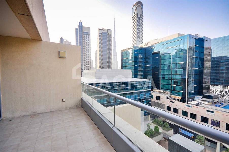 21 Spacious 1BR with Large terrace and Burj View
