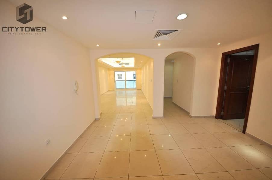 Very large Two bk flat in Oud metha area