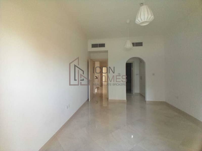 23 Exciting Offer 95 k 4 B/R Villa With Maids Room in JVC