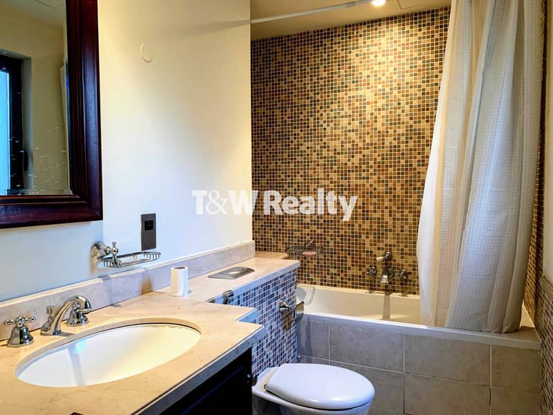15 Exclusive| 2 BR Ensuite in Downtown