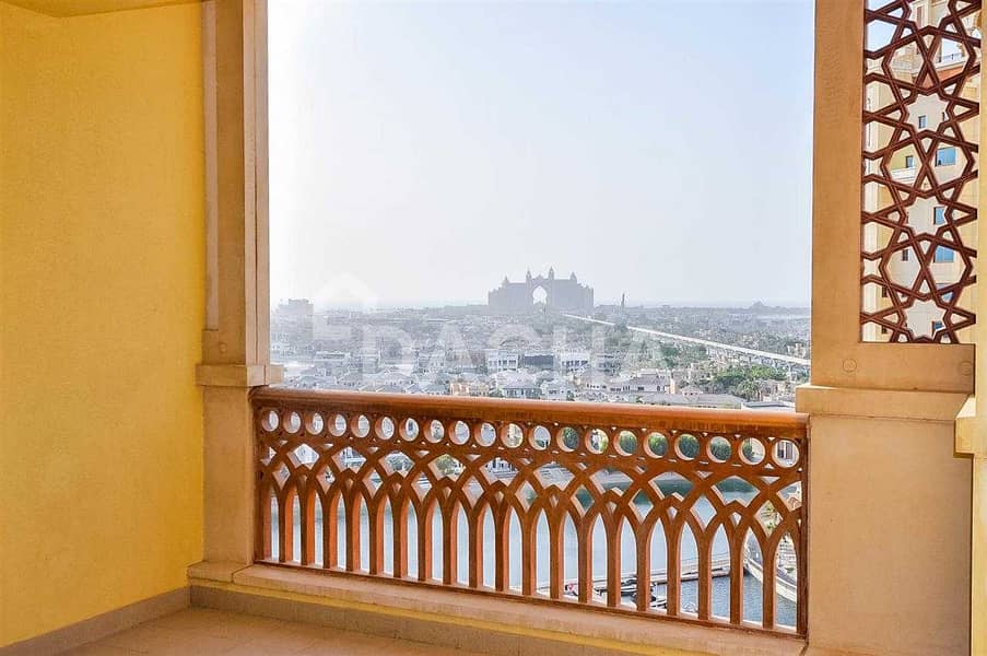 19 Stunning Views / Huge Balcony / High Floor