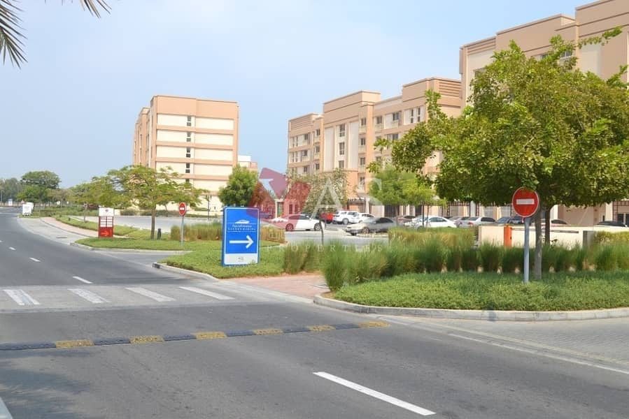 Amazing Deal | Studio | Attractive Price Amazing Deal | Studio | Attractive Price