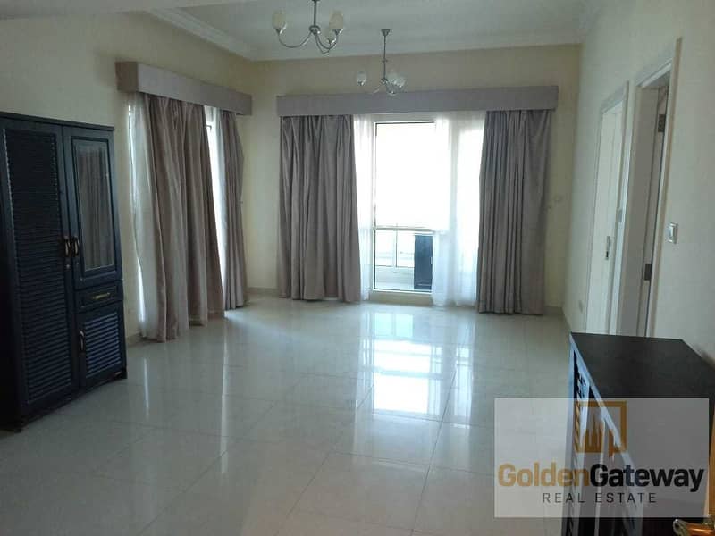 1BR Large Layout | Balcony & Parking | 4 chq