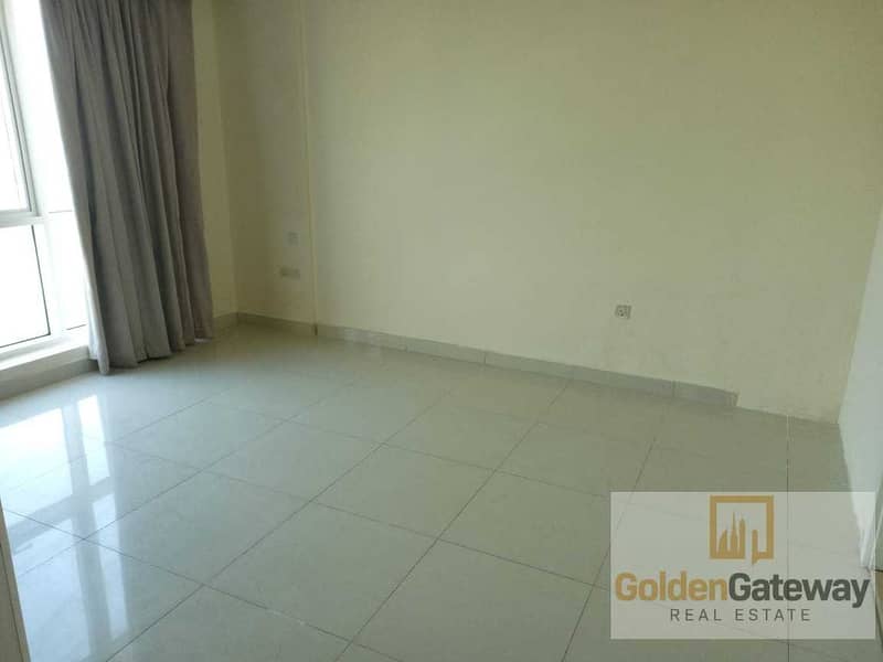 5 1BR Large Layout | Balcony & Parking | 4 chq