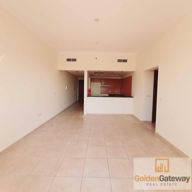 8 Affordable Price Bright High Floor Partial Golf View