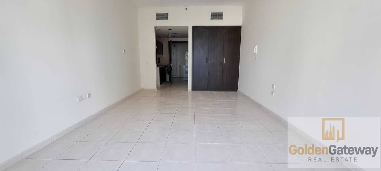 Best Price Beautiful Spacious Bright Clean Studio Best Price Beautiful Spacious Bright Clean Studio