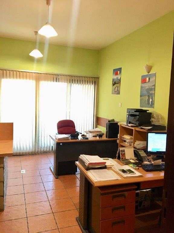 Fully furnished  A large office for rent with chiller free