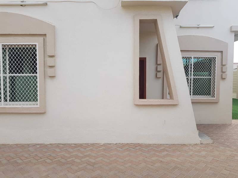 Beautiful 4BHK Semi Detached Villa in Ramlat Zahker