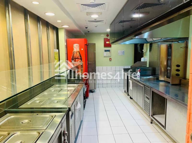 7 FULLY FITTED | KITCHEN EQUIPPED | DUBAI OUTLET MALL